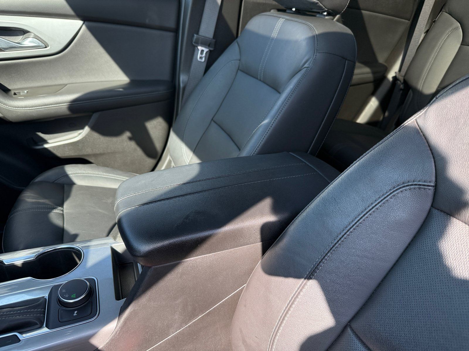Used 2020 Chevrolet Blazer LT w/ Sound & Technology Package FWD image 14