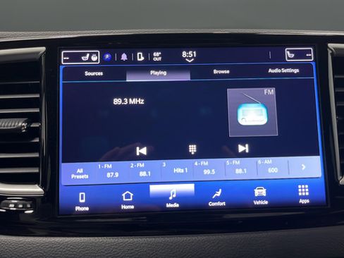 Used 2024 Chrysler Pacifica Touring-L FWD image 14