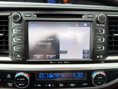 Used 2018 Toyota Highlander Limited w/ Protection Package #3 AWD/4WD image 27