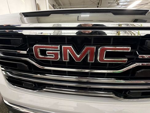 Used 2024 GMC Sierra 1500 SLT image 29
