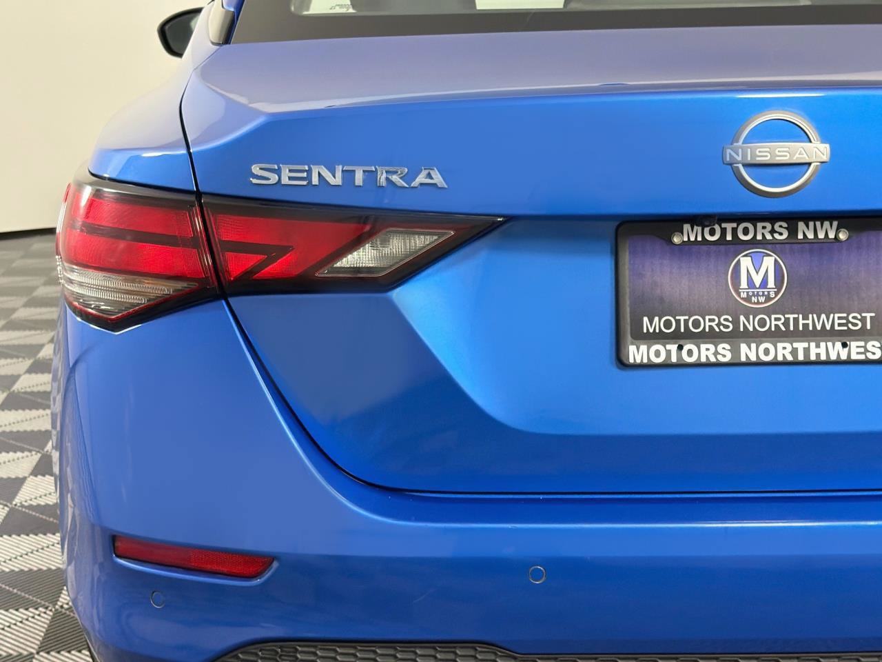 Used 2024 Nissan Sentra SV FWD image 22