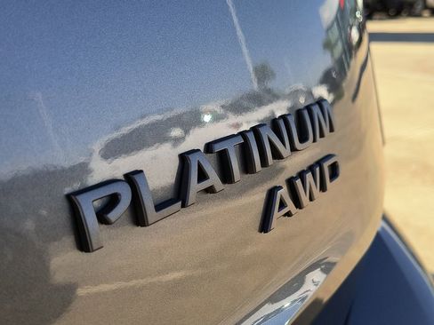 New 2026 Nissan Rogue Platinum w/ Platinum Premium Package AWD/4WD image 4