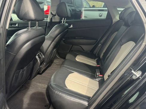Used 2020 Kia Optima Premium image 11