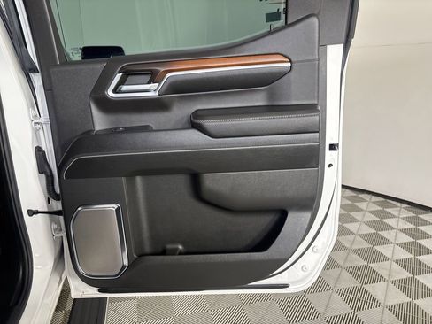 Used 2024 GMC Sierra 1500 Denali w/ Technology Package image 27