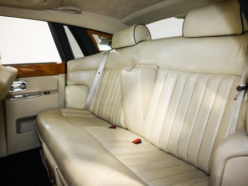 Used 2006 Rolls-Royce Phantom Sedan image 33