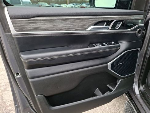 Used 2022 Jeep Wagoneer Series II w/ Premium Group I image 14