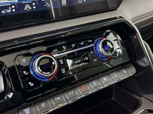 New 2026 GMC Sierra 2500 AT4X AWD/4WD image 16
