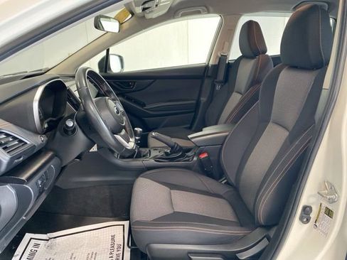 Used 2023 Subaru Crosstrek 2.0i Premium image 9