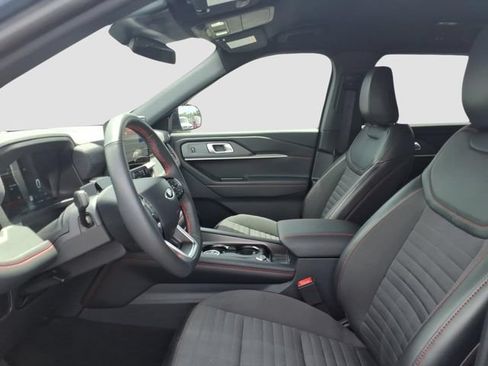 Used 2025 Ford Explorer ST-Line RWD image 7