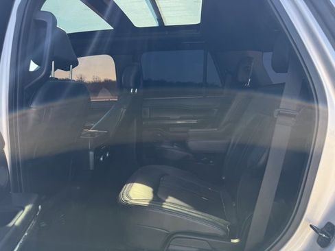 Used 2019 Ford Expedition Limited w/ Texas Edition Package image 13
