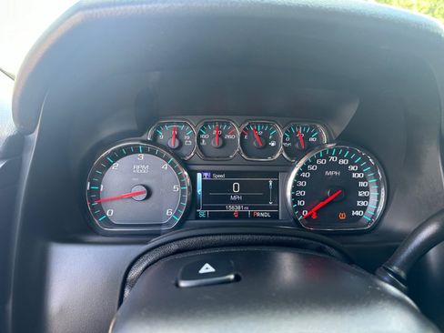 Used 2017 GMC Yukon XL SLT AWD/4WD image 10