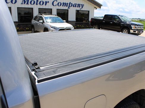 Used 2021 RAM 1500 Big Horn AWD/4WD image 9