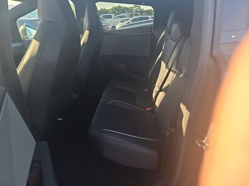 Used 2025 Tesla Cybertruck AWD Crew Cab image 3