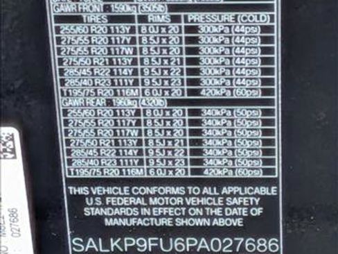 Certified 2023 Land Rover Range Rover SE image 26