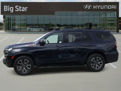 Used 2022 Chevrolet Tahoe Z71 w/ Z71 Off-Road Package image 2