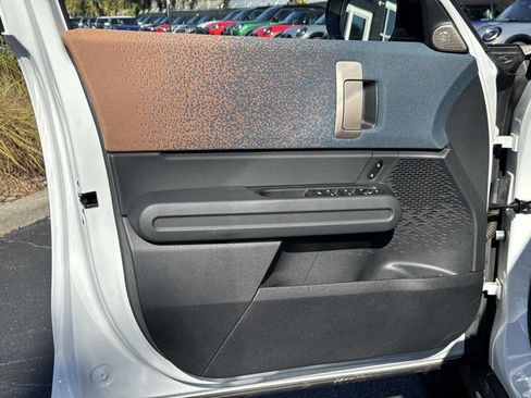 Used 2025 MINI Cooper Countryman S w/ Comfort Package Max image 19