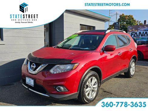 Used 2016 Nissan Rogue SV image 1