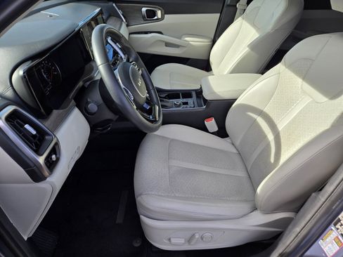 Certified 2023 Kia Sorento X-Line EX image 11