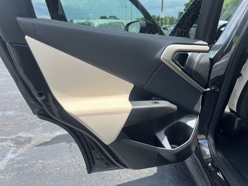 Used 2025 BMW X3 xDrive30i w/ Convenience Package image 17