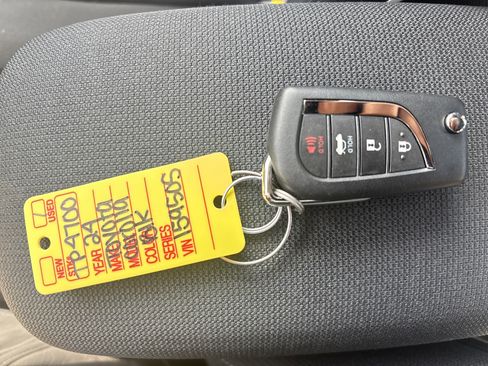 Used 2024 Toyota Corolla LE image 26