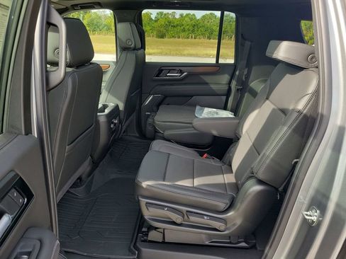 New 2026 GMC Yukon XL Denali w/ Sun & Power Step Package image 23