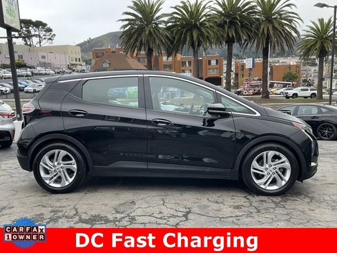 Used 2022 Chevrolet Bolt LT image 3