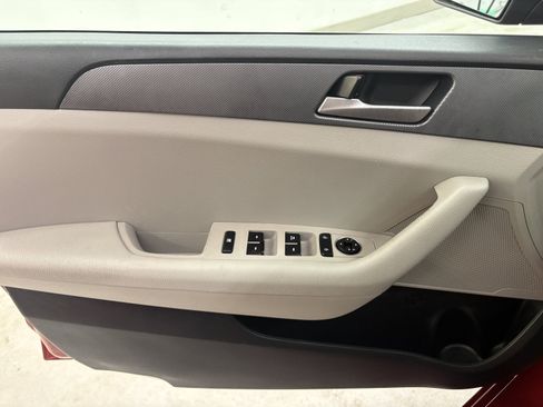 Used 2019 Hyundai Sonata SE FWD image 22