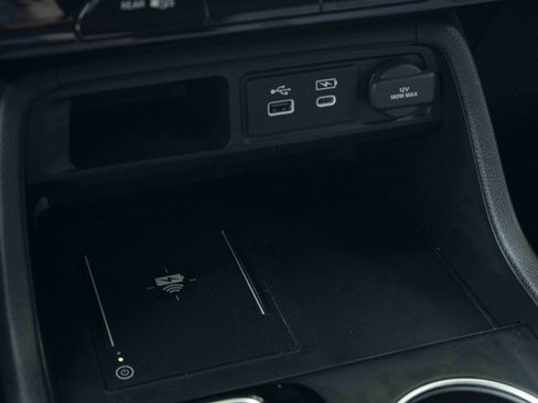 Used 2024 Honda Pilot Touring image 34