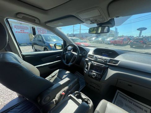 Used 2016 Honda Odyssey EX-L image 18