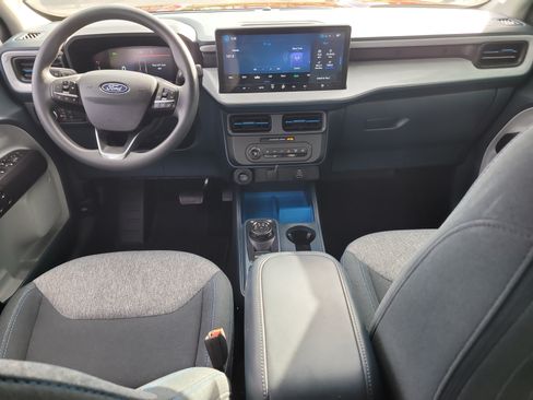 Used 2025 Ford Maverick XLT FWD image 16