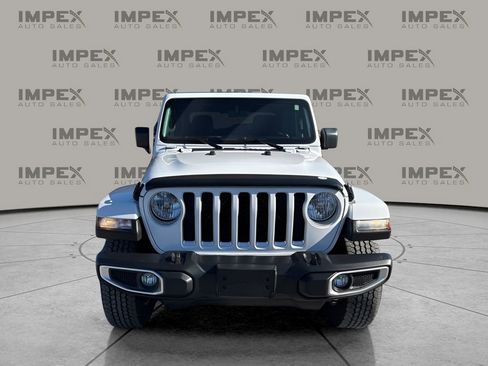 Used 2021 Jeep Gladiator Overland w/ Uconnect 4C Nav & Sound Group image 8