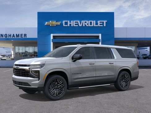 New 2026 Chevrolet Suburban LS image 2