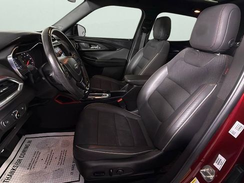 Used 2021 Chevrolet TrailBlazer RS w/ Sun and Liftgate Package image 17