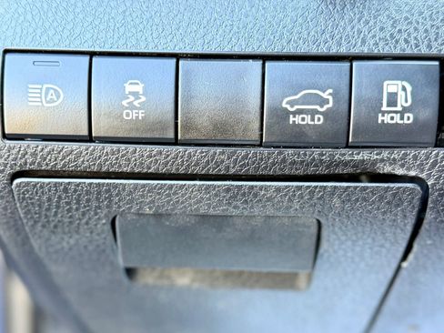 Used 2023 Toyota Camry SE w/ Convenience Package image 17