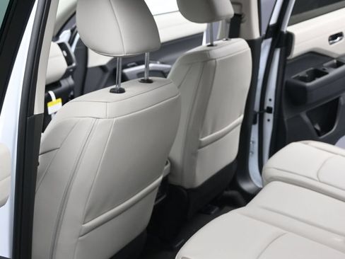 New 2026 Nissan Pathfinder SL AWD/4WD image 19