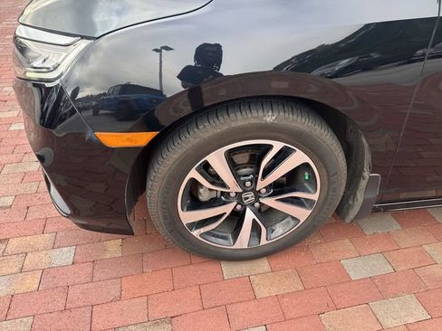 Used 2019 Honda Odyssey Elite image 2