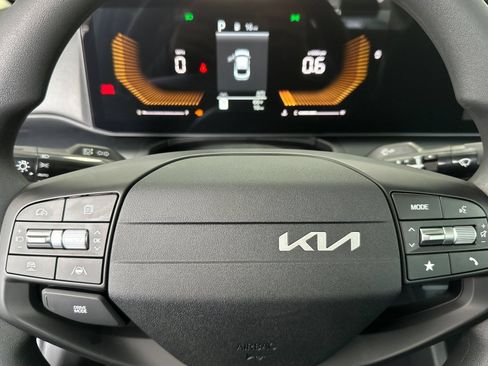 New 2026 Kia K4 FWD image 22