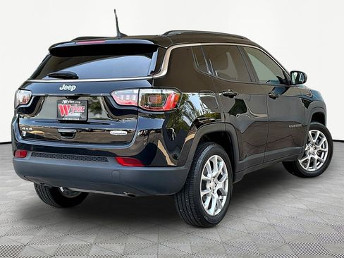 Used 2023 Jeep Compass Latitude AWD/4WD image 6