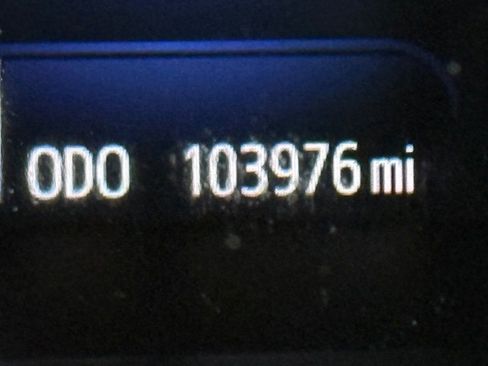 Used 2014 Toyota Avalon Limited FWD image 3