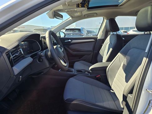 New 2026 Volkswagen Jetta SE image 22