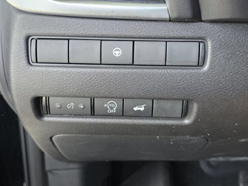 Used 2023 Nissan Rogue SL w/ SL Premium Package FWD image 33
