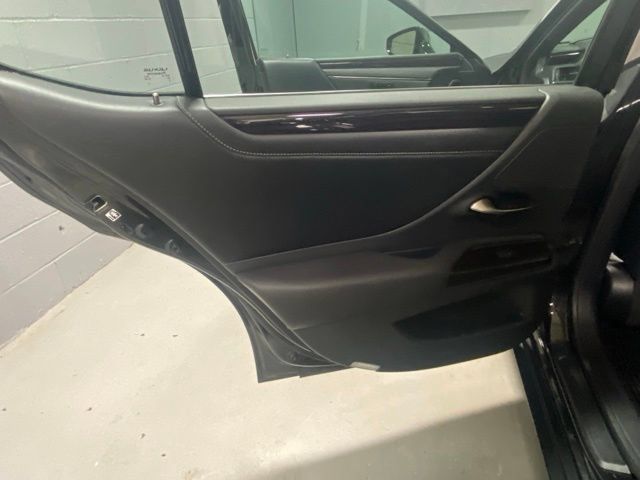 Used 2019 Lexus ES 350 w/ Premium Package FWD image 8