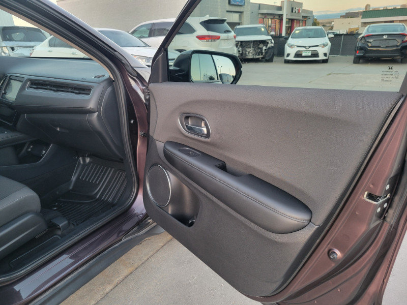 Used 2022 Honda HR-V EX image 18