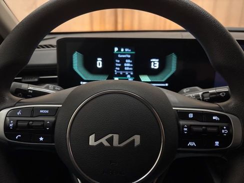 Certified 2026 Kia K5 LXS image 31