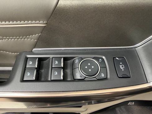 Used 2026 Ford F450 Platinum w/ Platinum Plus Package AWD/4WD image 19