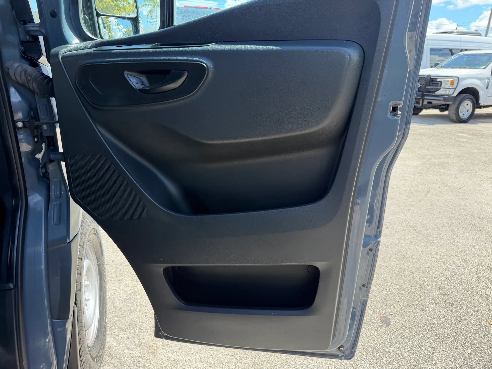 Used 2019 Mercedes-Benz Sprinter 170 image 16