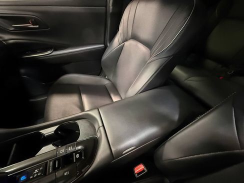Used 2025 Toyota Crown Signia AWD/4WD image 80