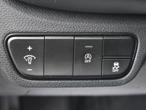 New 2026 Kia Seltos S FWD image 21