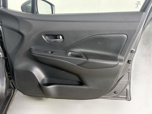 Used 2020 Nissan Versa SV FWD image 30