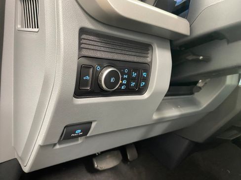 New 2026 Ford F250 XLT w/ FX4 Off-Road Package AWD/4WD image 10